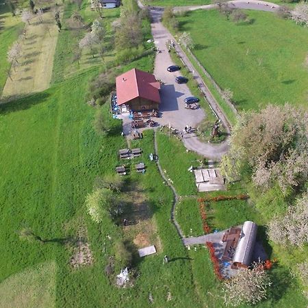 Le Chalet Du Chemin Et Sa Roulotte Berviller-en-Moselle Buitenkant foto