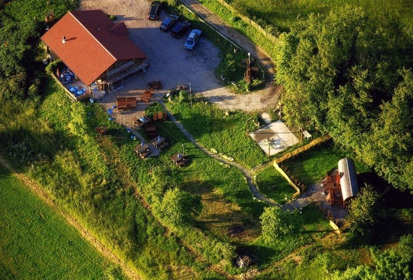 Le Chalet Du Chemin Et Sa Roulotte Berviller-en-Moselle Buitenkant foto
