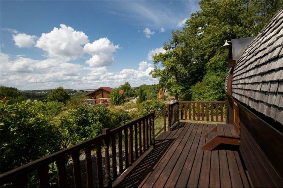 Le Chalet Du Chemin Et Sa Roulotte Berviller-en-Moselle Buitenkant foto